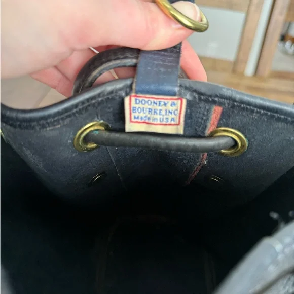 Vintage Dooney & Bourke Black Latigo Leather Bucket Bag Brass Western Boho - Picture 12 of 16